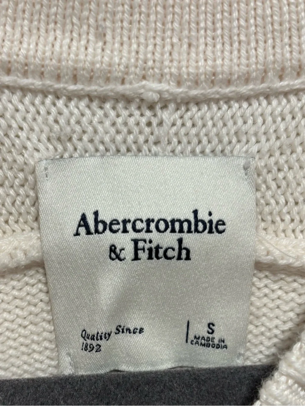 Abercrombie & Fitch Cream Knit Sweater with Yellow NYC Taxi Motif
